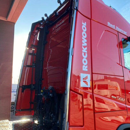 Koristeputket tuuliohjaimiin Volvo FH4 XL