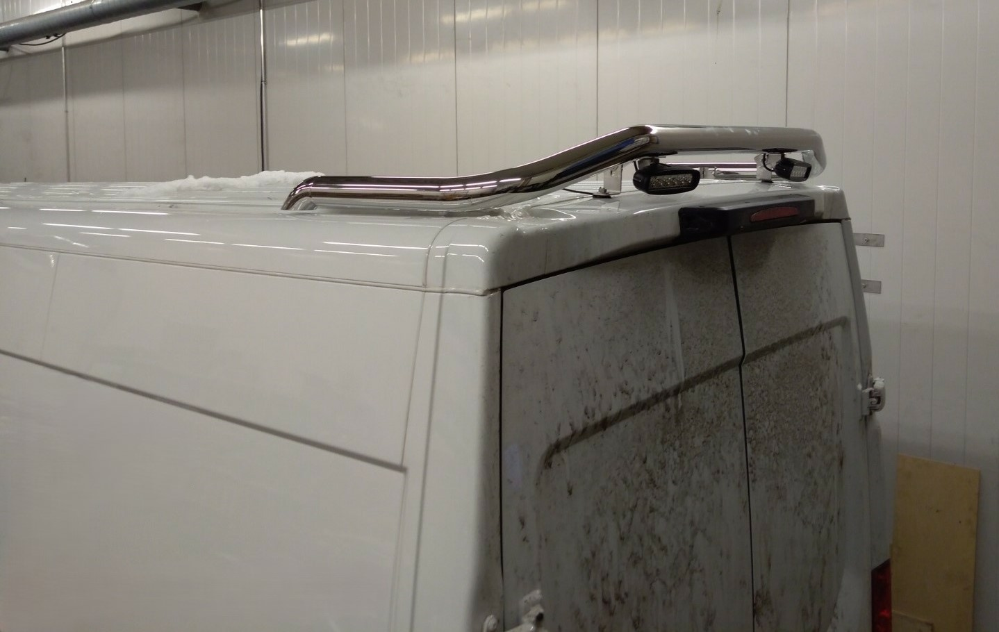 Työvaloteline katolle Iveco Daily 2014-