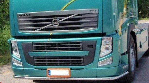 Etuhelmaputki Volvo FH3