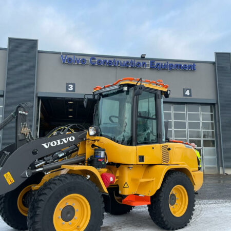 Valoteline katolle Volvo L30-35G pyöräkoneisiin