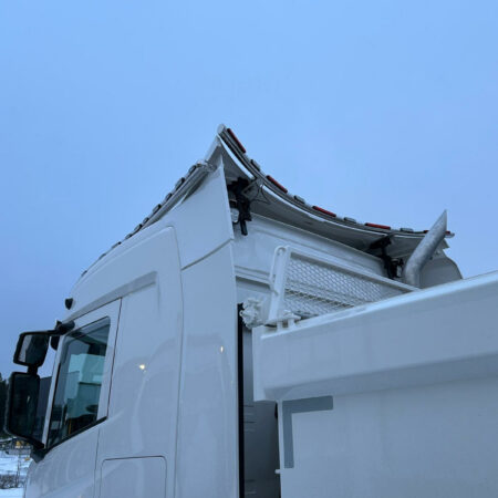 Koristeputki ylätuuliohjaimeen Scania NextGen 2017- (K5S45)