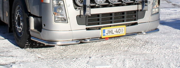 3-Osainen Etuhelmaputki Volvo FH3