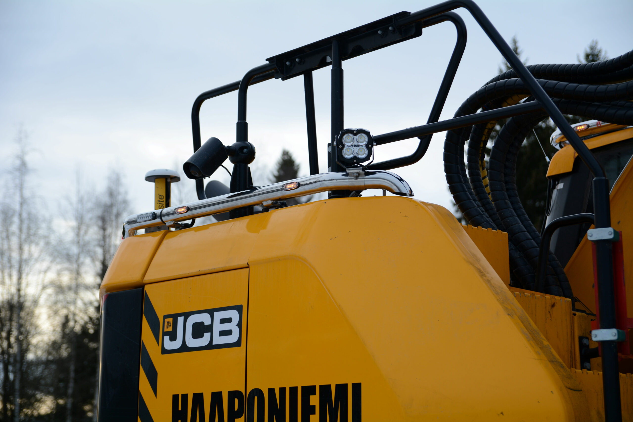 Lisävaloteline taakse/ peräpuntin päälle JCB 245XR - Image 4