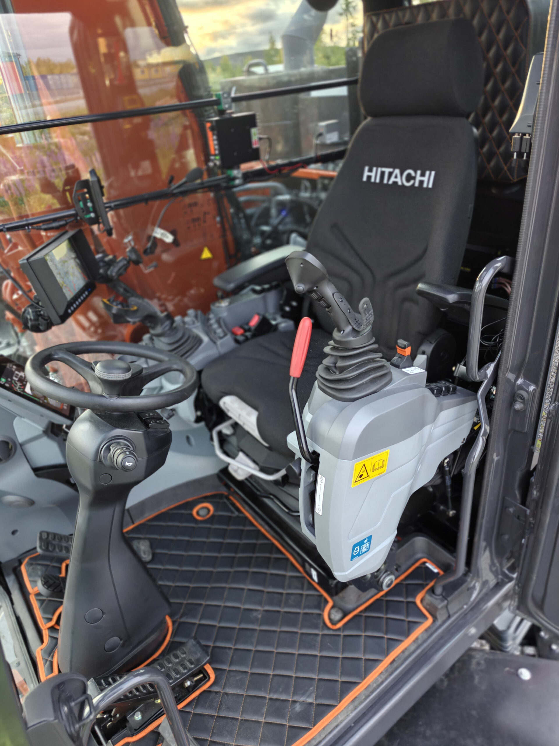 Floor mats Hitachi ZX135 - ZX220W-7 - Image 2