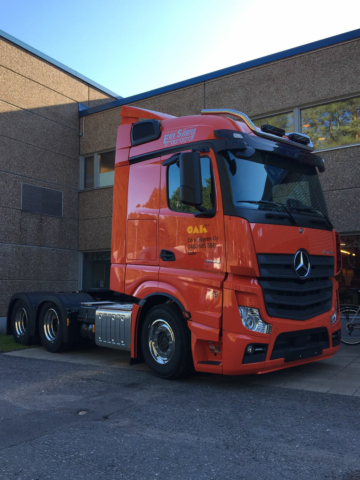 Roof Bar Mercedes-Benz Actros 2,5m (StreamSpace) - Image 3