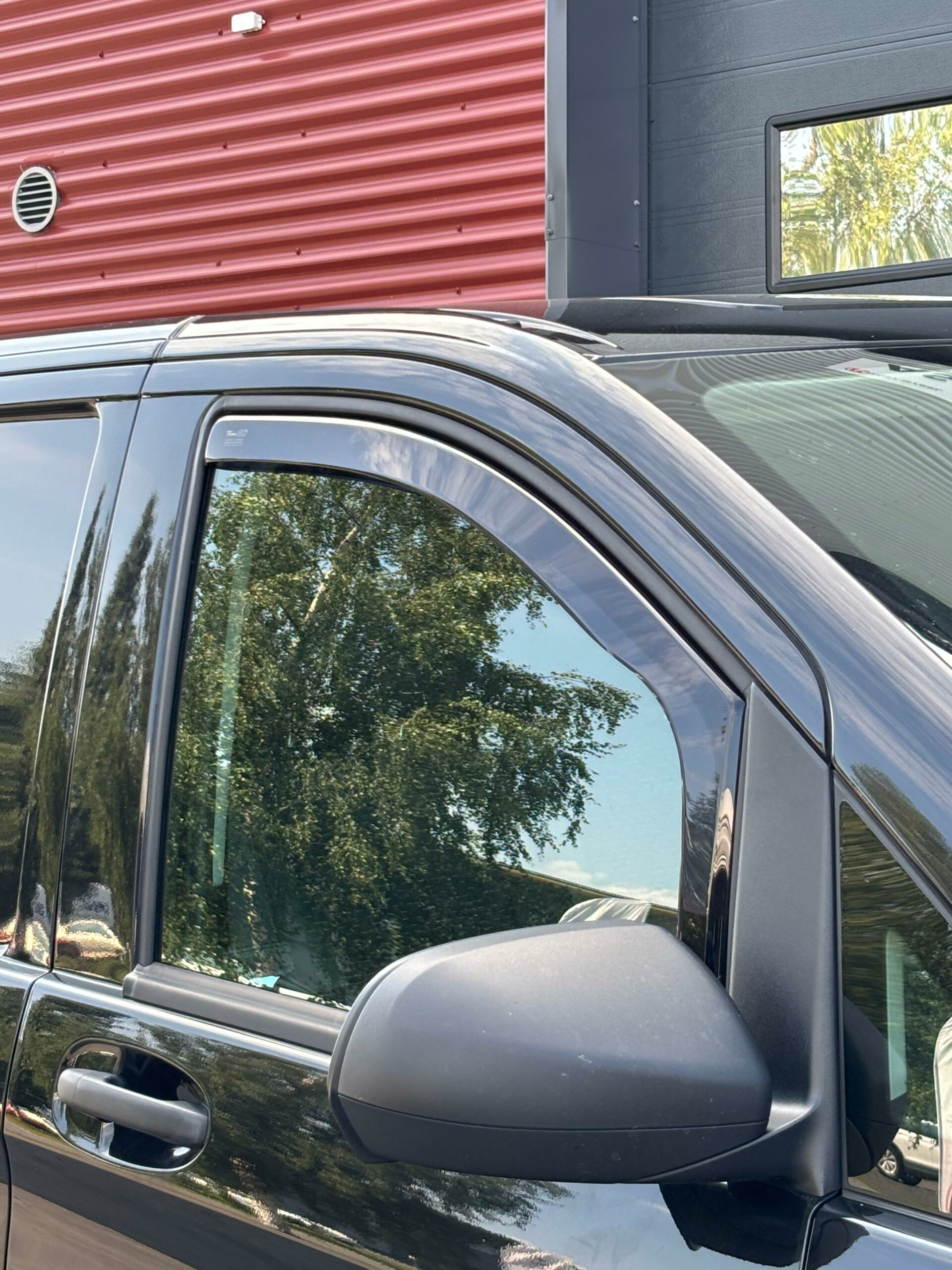 Side Window Deflectors MB Vito 2014- - Image 2