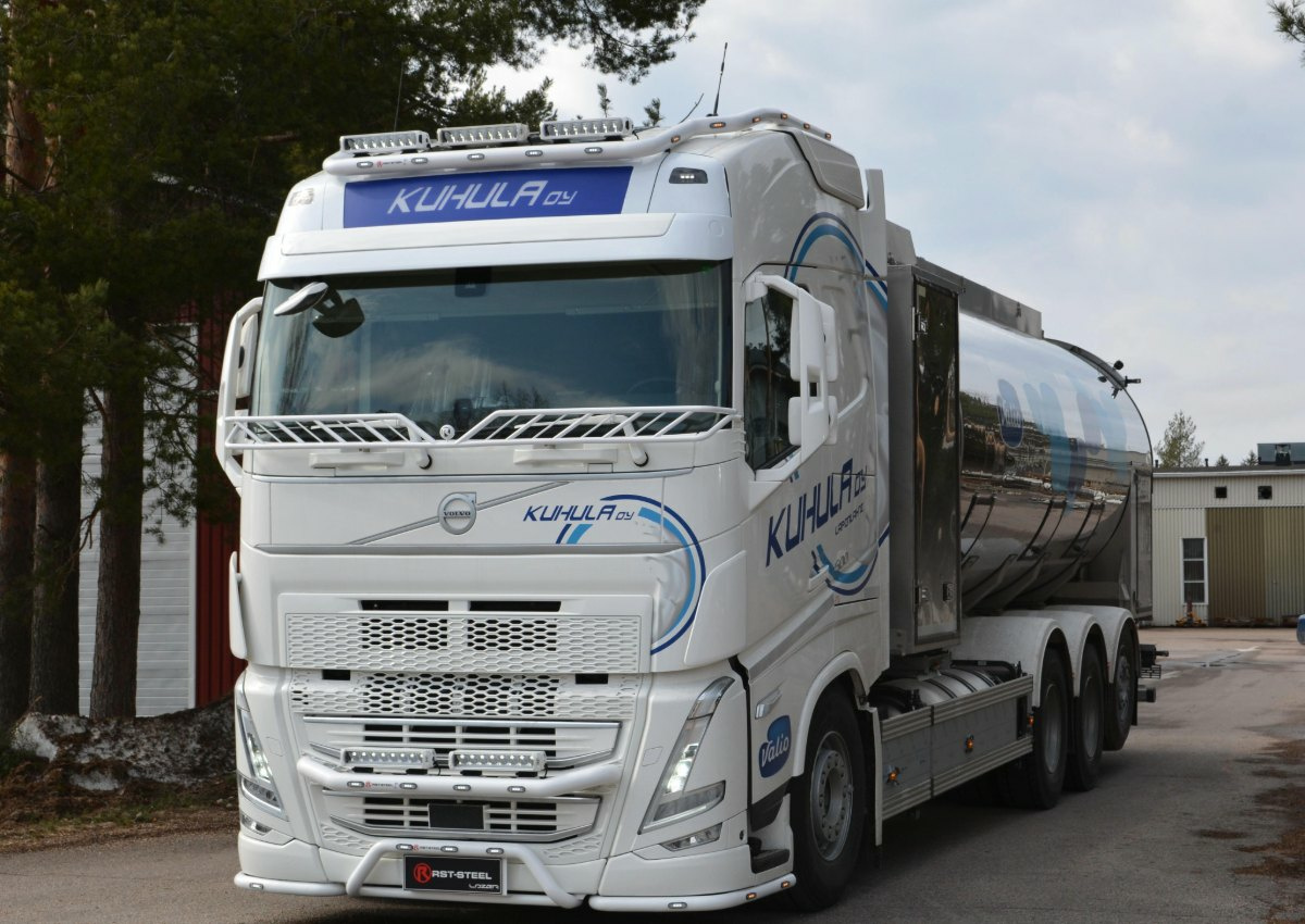 Front Bar Volvo FH4 - FH/FM 2021- - Image 2