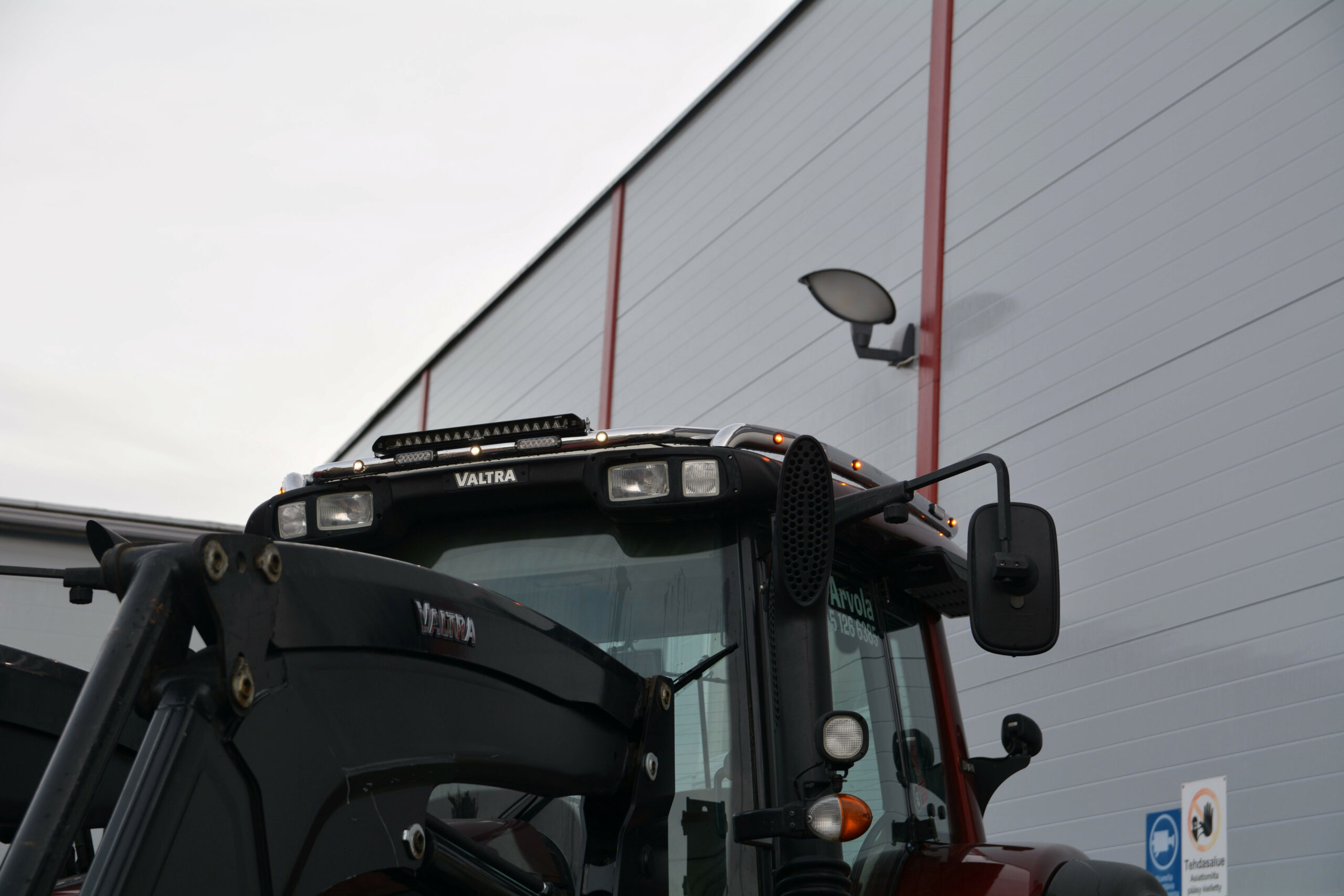 Roof Bar Valtra N/T 1-3 Series (2002-2015) - Image 2