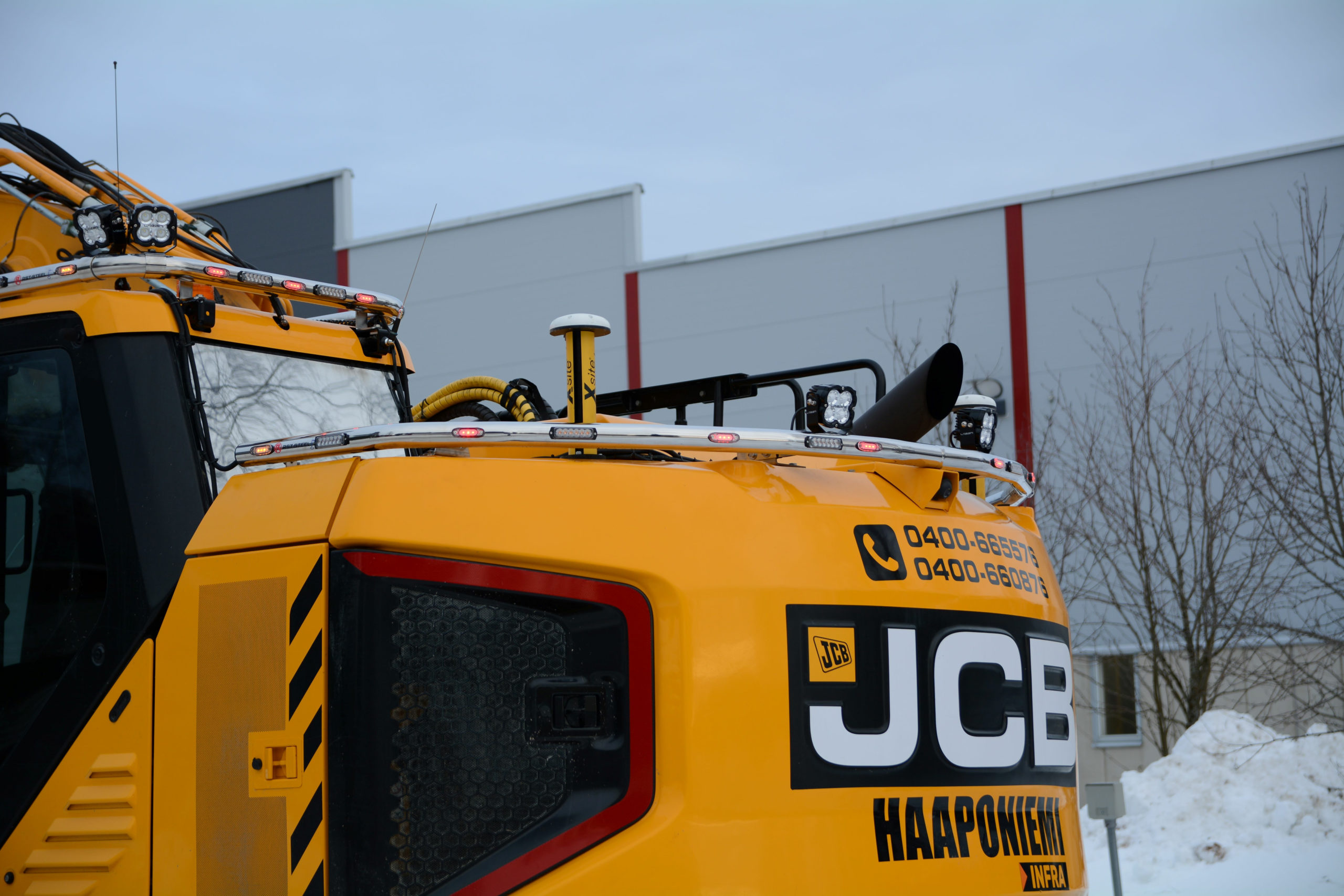 Rear Bar JCB 245XR - Image 2