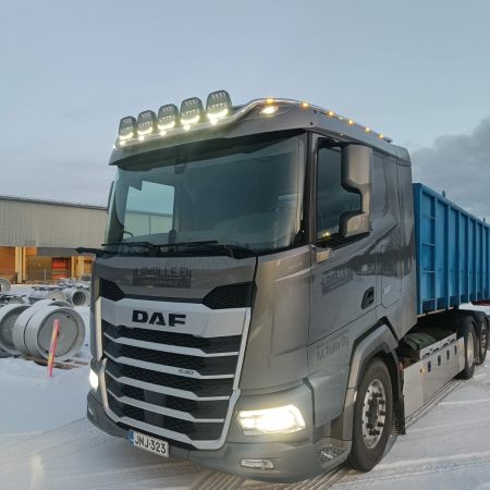 Roof Bar With Side Extensions DAF XD/XF Sleeper Cab 2023-