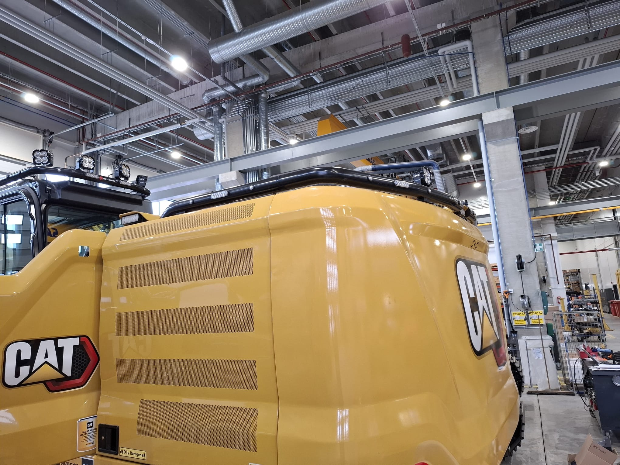 Rear Bar Caterpillar NextGen 330 (Premium light kit) - Image 2