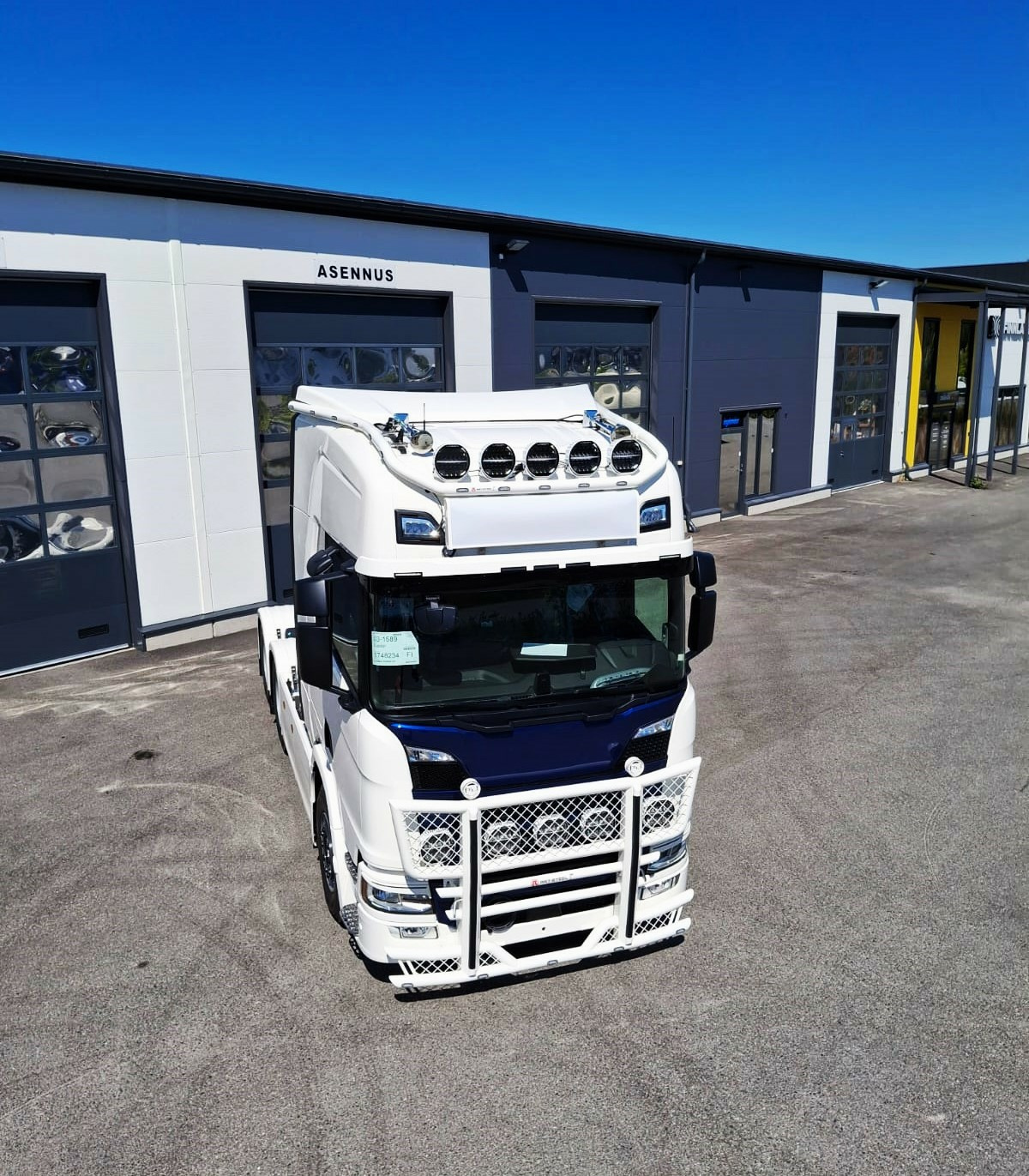 Roof Bar Basic Long V17 Scania NextGen - Highline S45/53 - Image 3