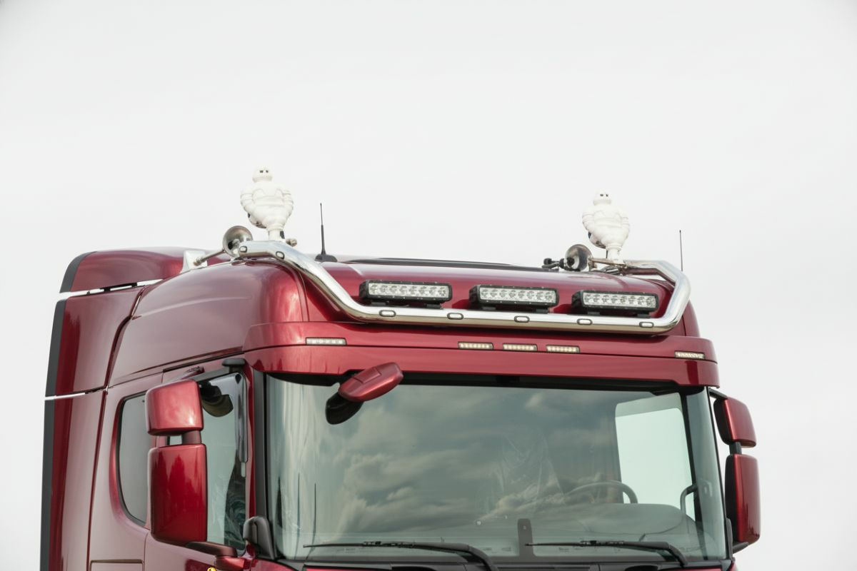 Roof Bar Basic V12 Scania NextGen - Normal