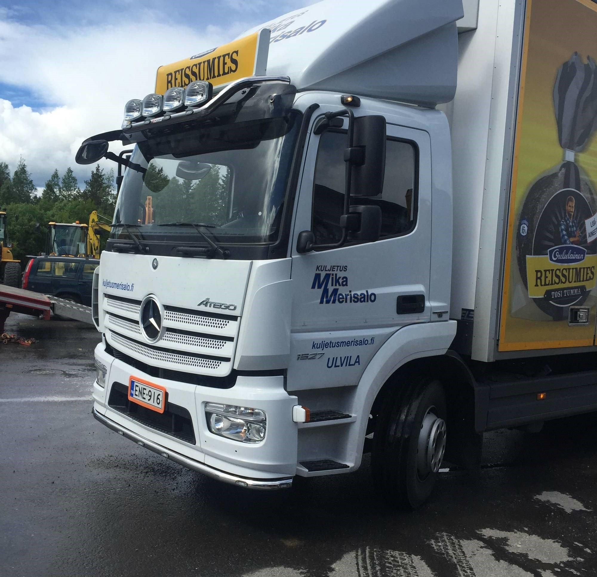 Roof Bar Mercedes-Benz Atego 2,3m (ClassicSpace) - Image 2