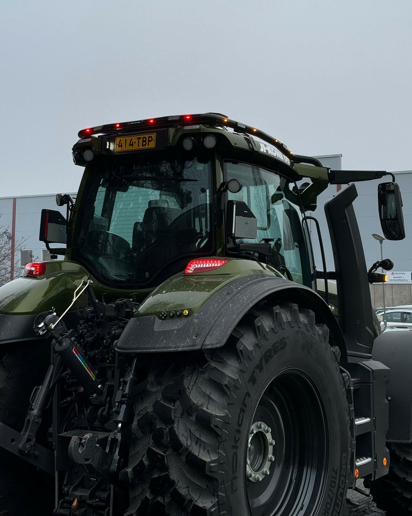 Roof bar Valtra S-/Q-series 2022- - Image 4