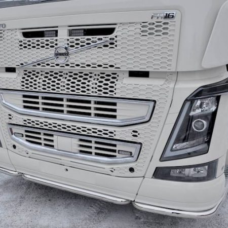 Front Spoiler Bar Volvo FM/FH4, 3-Part