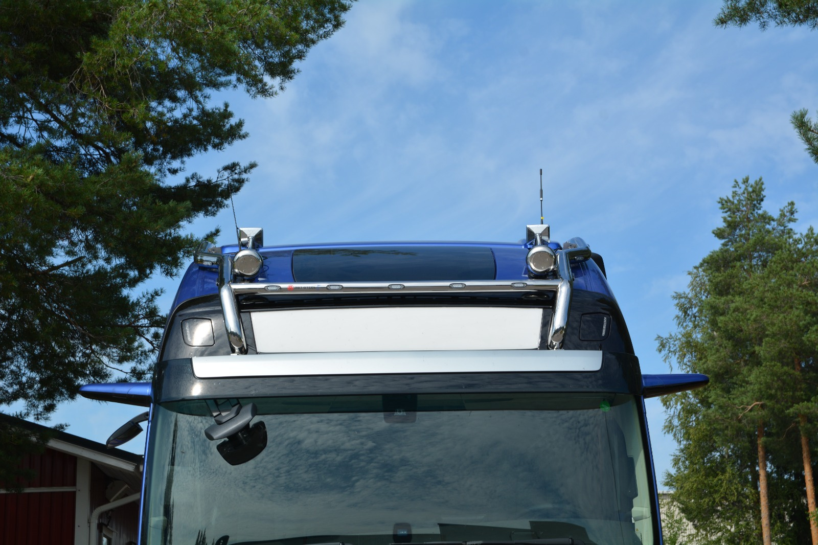 Roof Bar Pro Medium V01 Volvo FH4- Globe XL - Image 2
