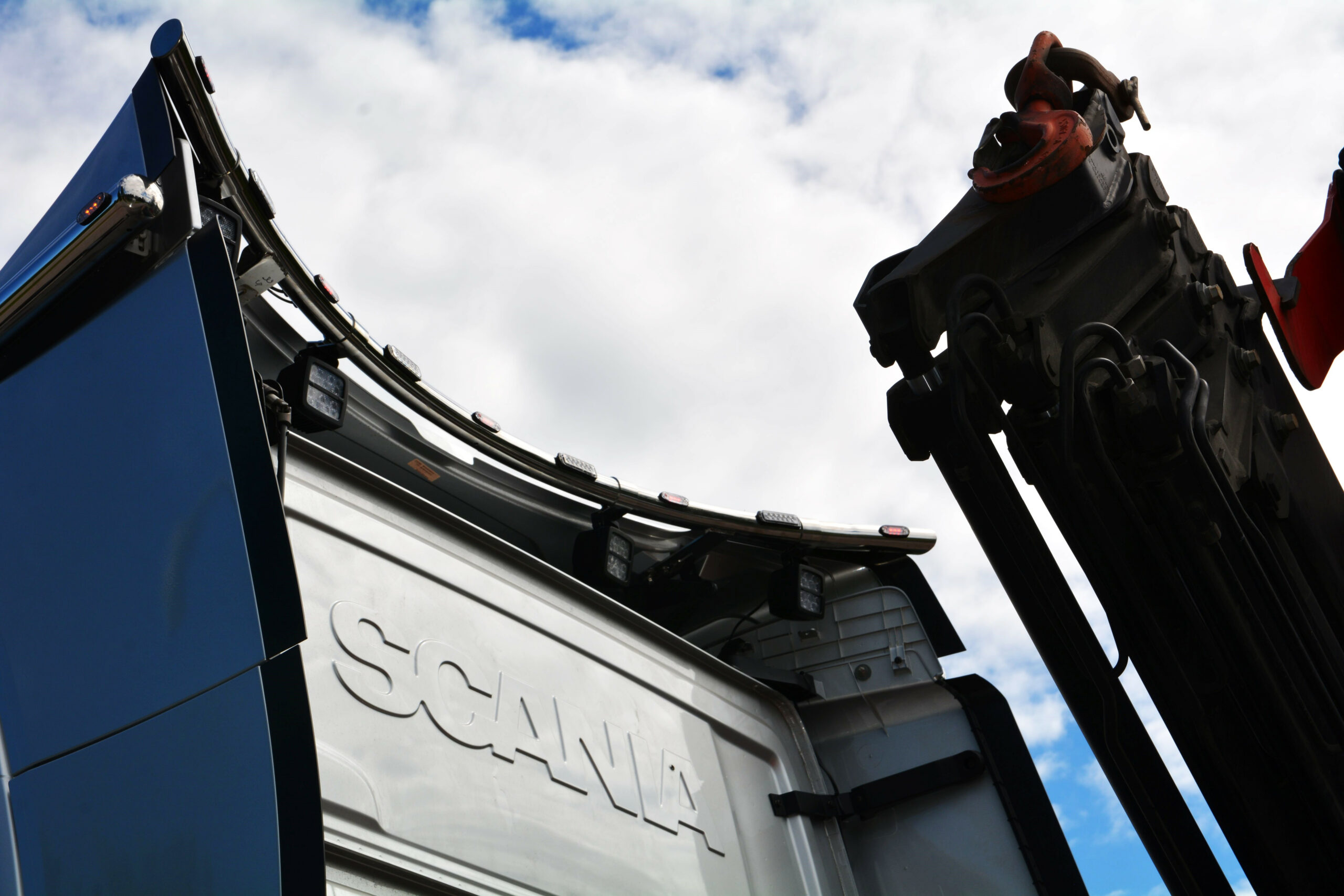 Decorative Bar H-Line V08 Scania NextGen K25S45 - Image 2