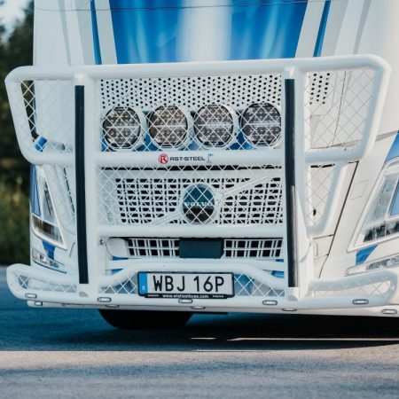 Bullbar Freeway V57 Volvo FH Aero (LegalPro)